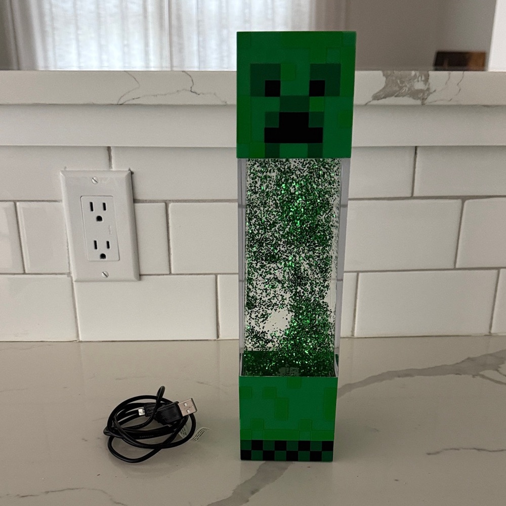 Minecraft Creeper Glitter Lamp